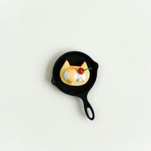 Load image into Gallery viewer, Kitty Toast &amp; Small Frying Pan- 1/6 BJD Doll Miniatures Toy