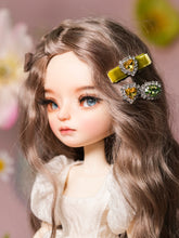 Load image into Gallery viewer, Velvet Diamond Hairpin-1/6 BJD Doll Size And Blythe Size Acessories By LULUDAO