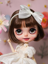 Load image into Gallery viewer, Pearl Bow Hairband-1/6 BJD Doll Size And Blythe Size Acessories By LULUDAO